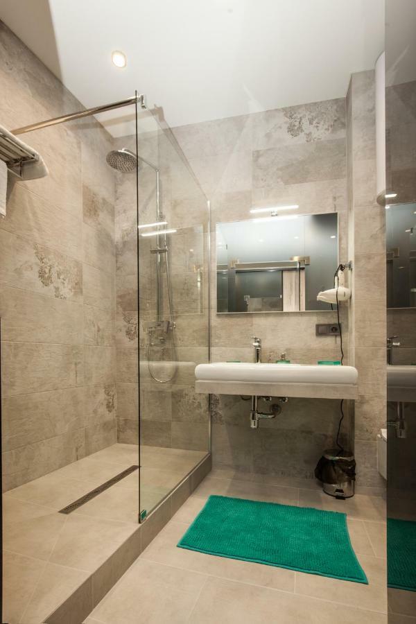 Odss Suites Odessa Esterno foto