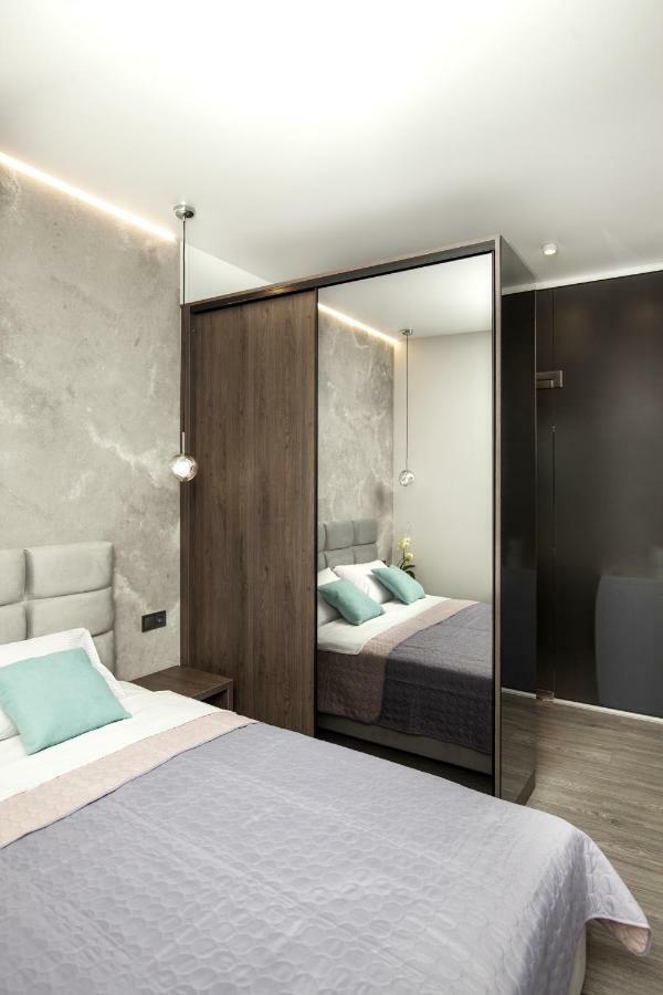 Odss Suites Odessa Esterno foto